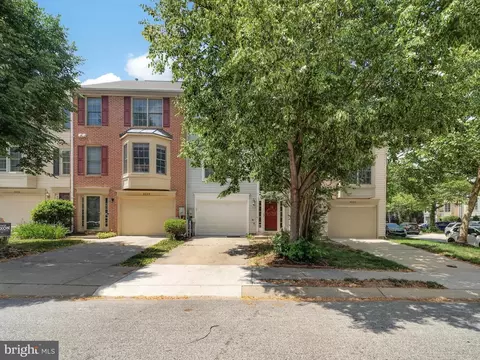 8602 Lark Pl, Laurel, MD 20724