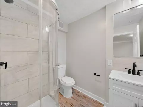 Bath - 8602 Lark Pl, Laurel, MD 20724 photo 1 of 6
