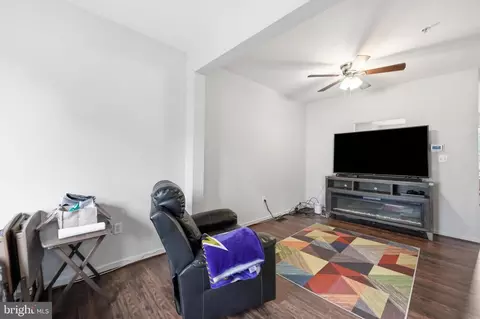 4107 Apple Leaf Ct, Pasadena, MD 21122 photo 9