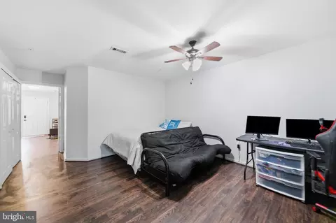 4107 Apple Leaf Ct, Pasadena, MD 21122 photo 6