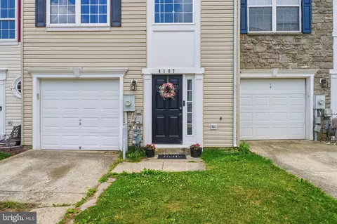 4107 Apple Leaf Ct, Pasadena, MD 21122 photo 2