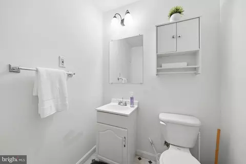 4107 Apple Leaf Ct, Pasadena, MD 21122 photo 8
