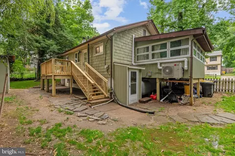 Exterior - 1740 Quantico Rd, Edgewater, MD 21037 photo 5 of 9