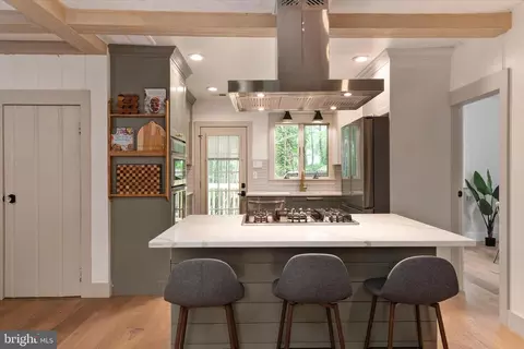 Kitchen - 1740 Quantico Rd, Edgewater, MD 21037 photo 2 of 6