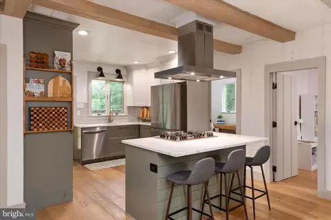 Kitchen - 1740 Quantico Rd, Edgewater, MD 21037 photo 3 of 6