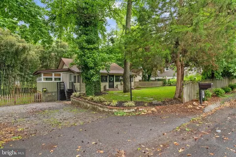Exterior - 1740 Quantico Rd, Edgewater, MD 21037 photo 6 of 9