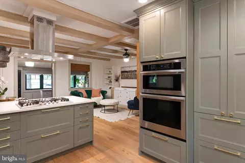 Kitchen - 1740 Quantico Rd, Edgewater, MD 21037 photo 6 of 6