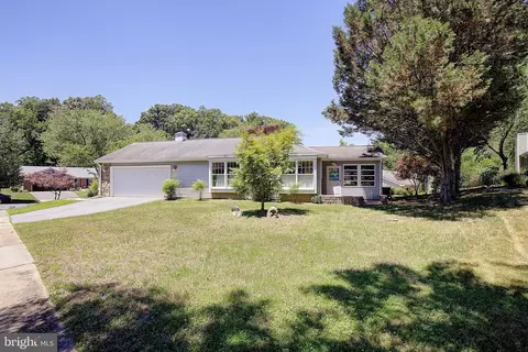 848 Deerwood Ct, Annapolis, MD 21401
