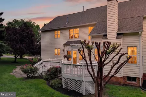 Exterior - 9 Sewall Ct, Edgewater, MD 21037 photo 9 of 13