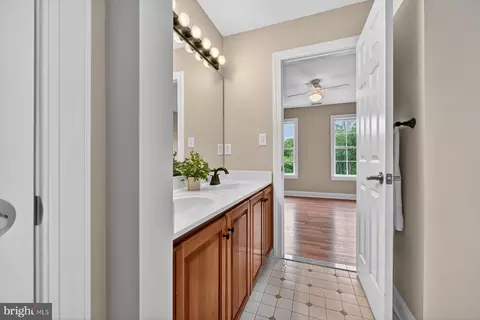 Entry Way - 9 Sewall Ct, Edgewater, MD 21037 photo 14 of 14