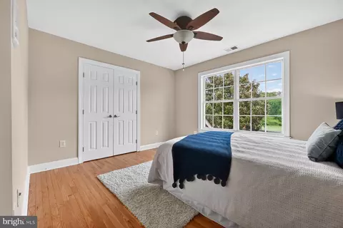 Bedroom - 9 Sewall Ct, Edgewater, MD 21037 photo 6 of 13