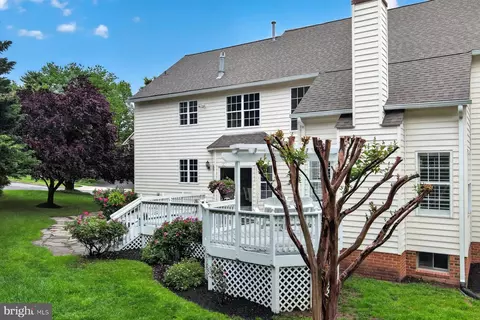 Exterior - 9 Sewall Ct, Edgewater, MD 21037 photo 5 of 13