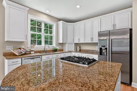 Kitchen - 9 Sewall Ct, Edgewater, MD 21037 photo 3 of 7