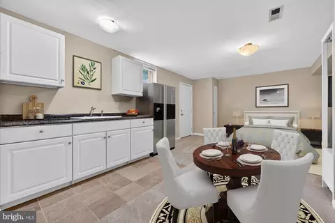 Kitchen - 9 Sewall Ct, Edgewater, MD 21037 photo 7 of 7