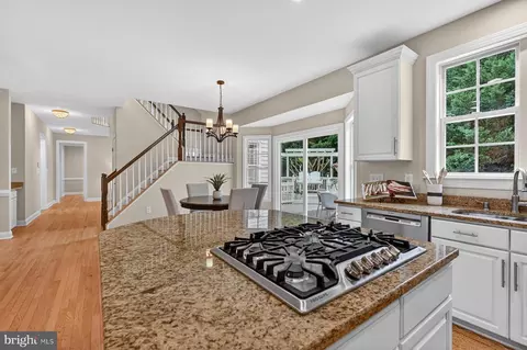 Kitchen - 9 Sewall Ct, Edgewater, MD 21037 photo 4 of 7