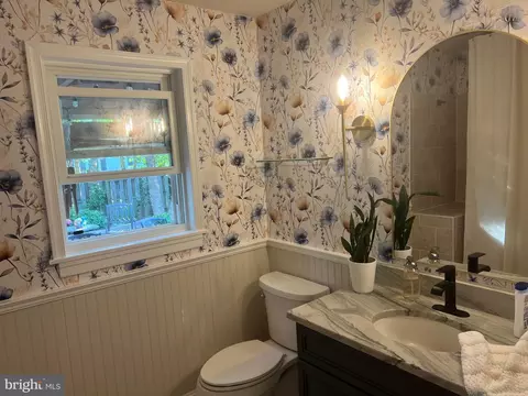 Bath - 1223 Pine Ave, Edgewater, MD 21037 photo 7 of 7