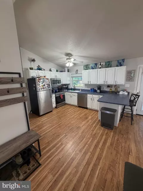 Kitchen - 1223 Pine Ave, Edgewater, MD 21037 photo 1 of 1