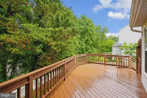 Exterior - 998 Miles Ct, Arnold, MD 21012 photo 4 of 13