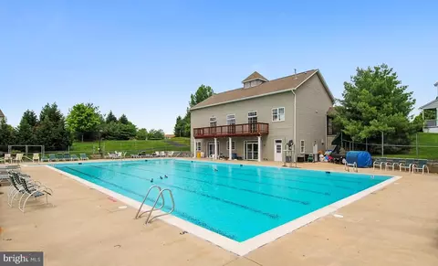 Exterior - 998 Miles Ct, Arnold, MD 21012 photo 11 of 13