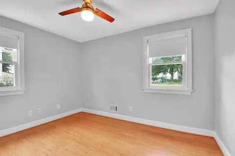Bedroom - 7729 Vena Ct, Pasadena, MD 21122 photo 2 of 5