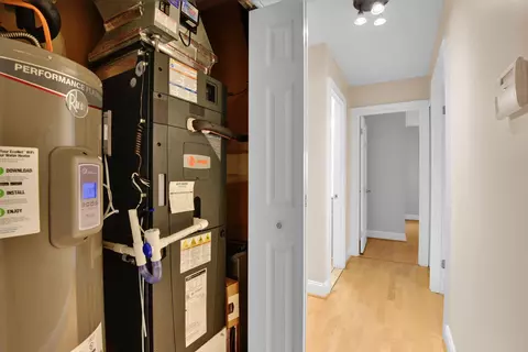 Entry Way - 7729 Vena Ct, Pasadena, MD 21122 photo 2 of 2