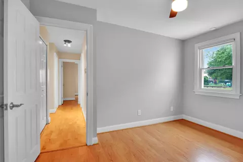 Entry Way - 7729 Vena Ct, Pasadena, MD 21122 photo 1 of 2