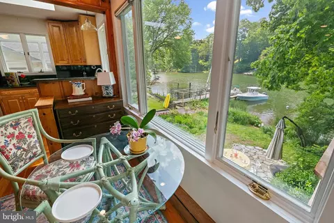 Dining - 1448 Westway, Arnold, MD 21012 photo 3 of 6