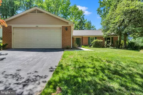 852 Woodmont Rd, Annapolis, MD 21401