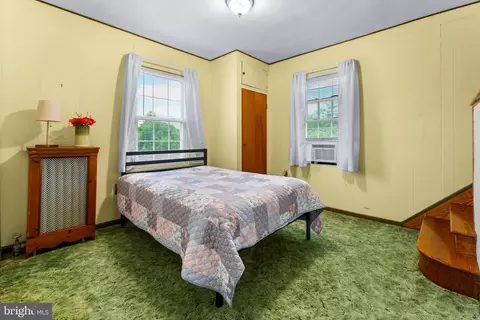 Bedroom - 102 7th Ave, Baltimore, MD 21225 photo 2 of 8