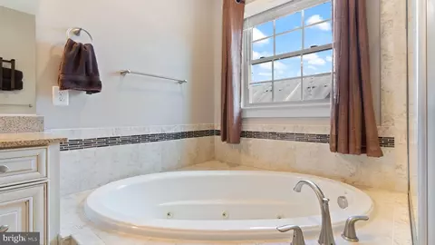 Bath - 7724 Duncannon Ln, Hanover, MD 21076 photo 3 of 3