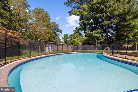 Exterior - 198 W Paddock Cir, Arnold, MD 21012 photo 17 of 21