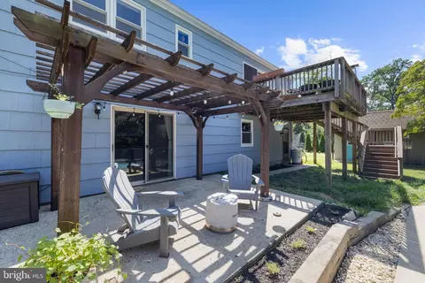 Exterior - 198 W Paddock Cir, Arnold, MD 21012 photo 9 of 21