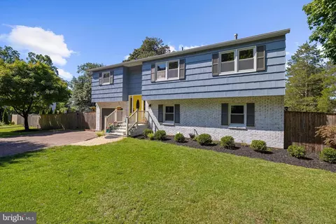 Exterior - 198 W Paddock Cir, Arnold, MD 21012 photo 4 of 21