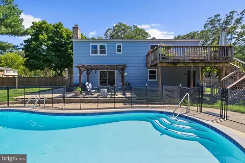 Exterior - 198 W Paddock Cir, Arnold, MD 21012 photo 14 of 21