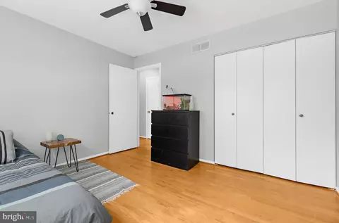 Bedroom - 198 W Paddock Cir, Arnold, MD 21012 photo 6 of 8