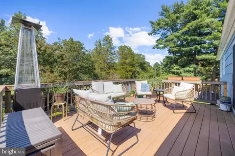 Exterior - 198 W Paddock Cir, Arnold, MD 21012 photo 5 of 21