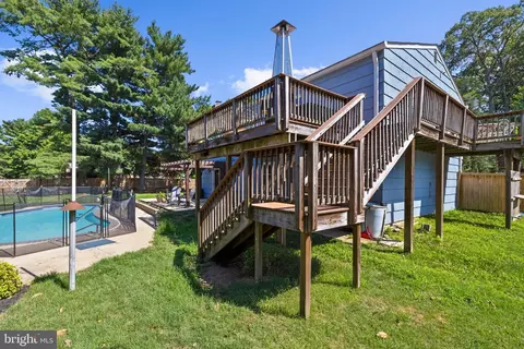Exterior - 198 W Paddock Cir, Arnold, MD 21012 photo 10 of 21