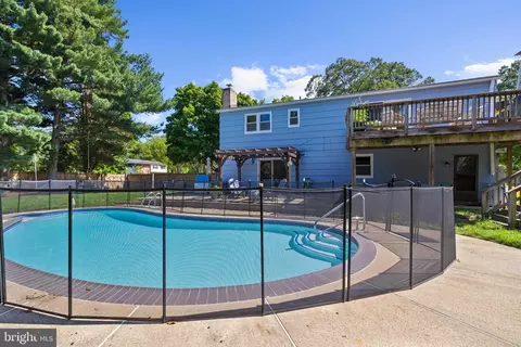 Exterior - 198 W Paddock Cir, Arnold, MD 21012 photo 15 of 21