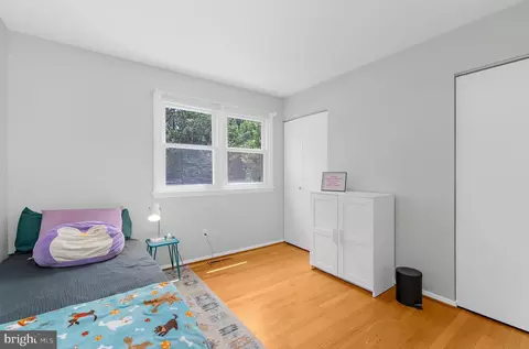 Bedroom - 198 W Paddock Cir, Arnold, MD 21012 photo 3 of 8