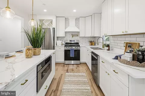 3 Belhaven Ct, Severna Park, MD 21146