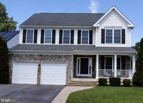 305 Howards Trust Ct, Glen Burnie, MD 21060