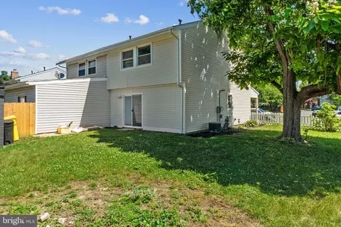 Exterior - 8582 Beacon Point Rd, Pasadena, MD 21122 photo 3 of 6