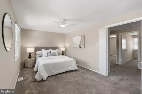 Bedroom - 8582 Beacon Point Rd, Pasadena, MD 21122 photo 2 of 4