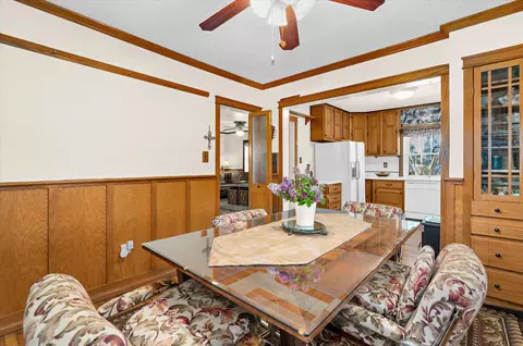 Dining - 7007 Dover Ave, North Beach, MD 20714 photo 2 of 3