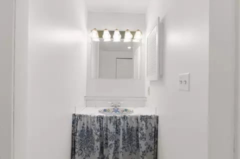 Bath - 7007 Dover Ave, North Beach, MD 20714 photo 3 of 3