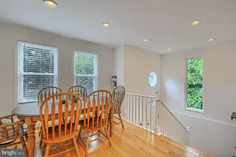Dining - 926 Central St, Annapolis, MD 21401 photo 1 of 2