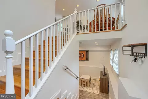 Entry Way - 926 Central St, Annapolis, MD 21401 photo 2 of 10