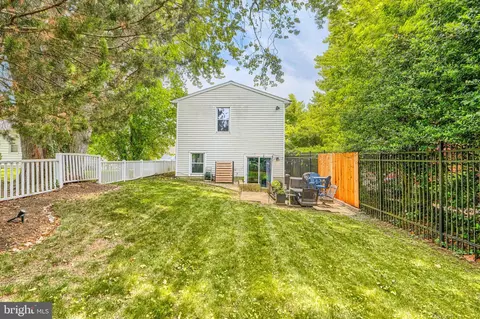 Exterior - 926 Central St, Annapolis, MD 21401 photo 7 of 9