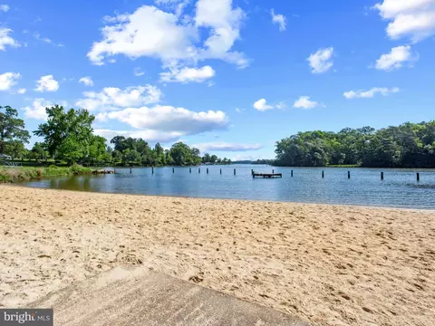 View/Area - 519 Highland Dr, Edgewater, MD 21037 photo 3 of 3