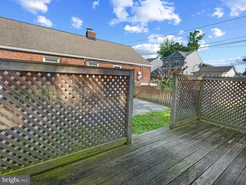 Exterior - 519 Highland Dr, Edgewater, MD 21037 photo 6 of 9